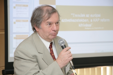 dr. Szabó Zoltán, a HANGYA főtitkára